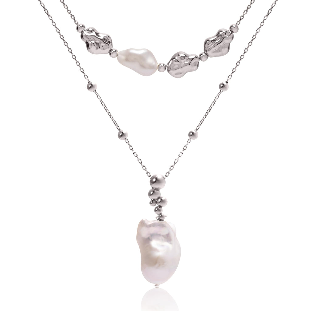 Baroque Pearl Pendant Necklace, close-up