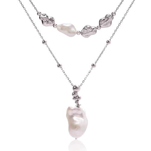 Baroque Pearl Pendant Necklace, close-up