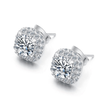 Zirconia Stud Earrings – Platinum or Rose Gold, close-up