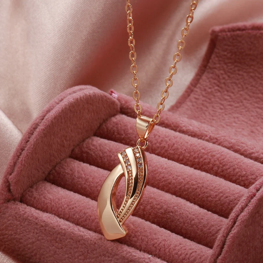 Rose Gold Earrings & Necklace Set