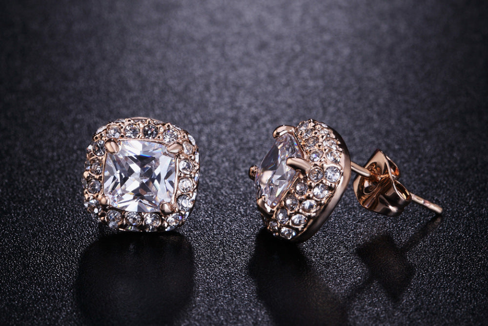 Zirconia Stud Earrings – Platinum or Rose Gold